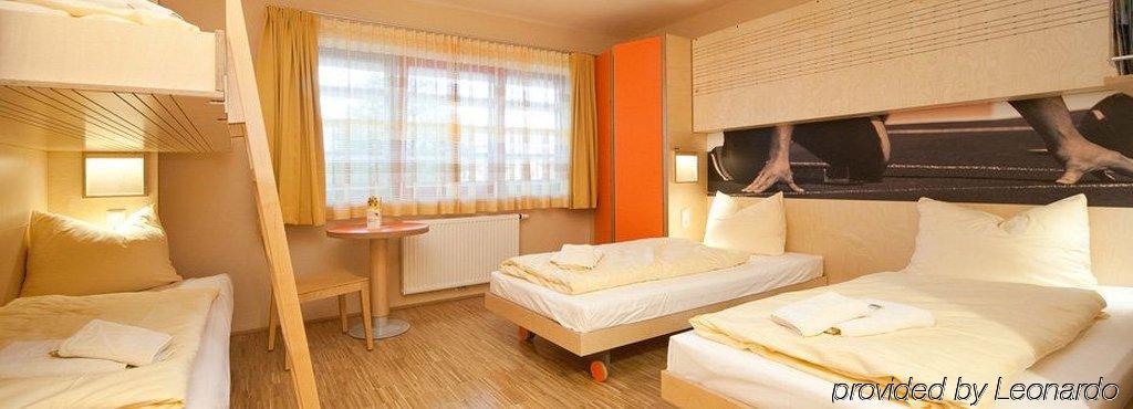 Jufa Hotel Leibnitz Room photo